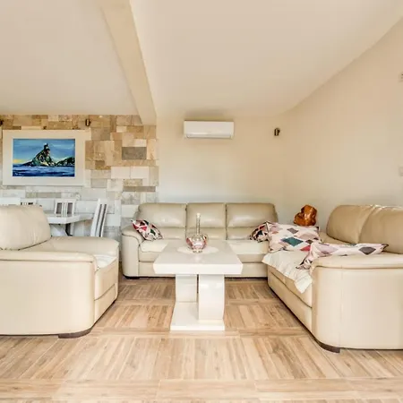 Savovic_Lux Apartment Petrovac Exterior photo