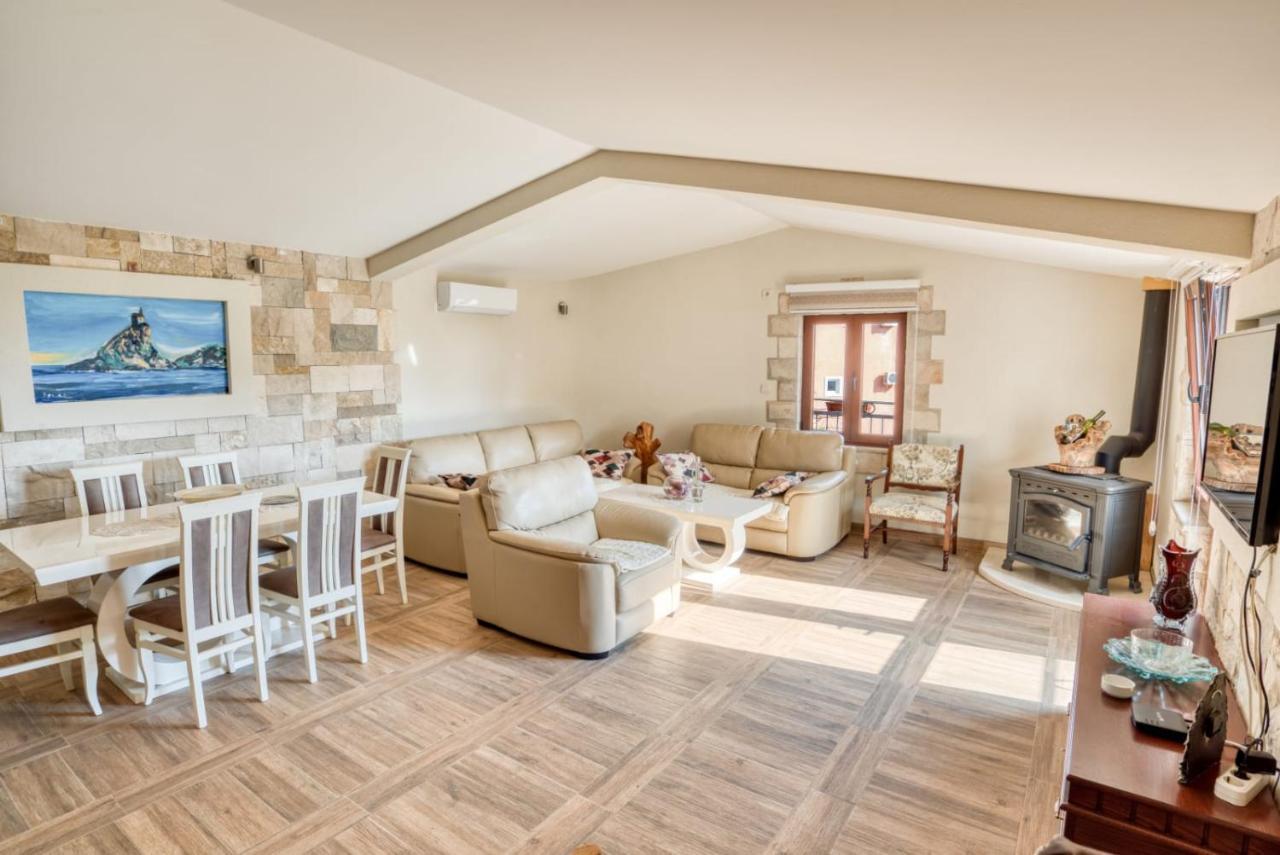 Apartman Savovic_lux *